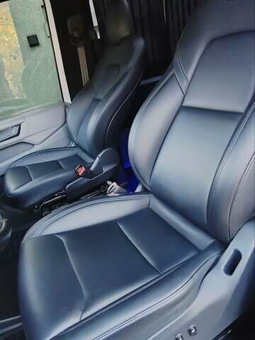 Белый Фольксваген Крафтер, объемом двигателя 1.97 л и пробегом 192 тыс. км за 33000 $, фото 3 на Automoto.ua