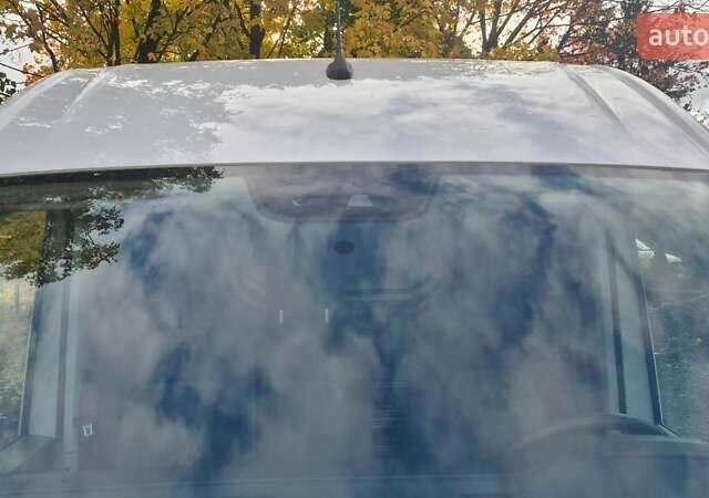 Білий Фольксваген Крафтєр, об'ємом двигуна 2 л та пробігом 150 тис. км за 22000 $, фото 16 на Automoto.ua