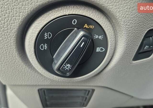 Білий Фольксваген Крафтєр, об'ємом двигуна 2 л та пробігом 150 тис. км за 22000 $, фото 19 на Automoto.ua