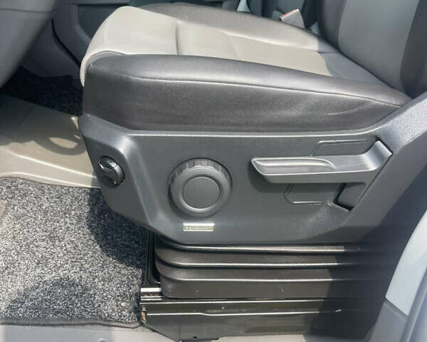 Белый Фольксваген Крафтер, объемом двигателя 1.97 л и пробегом 232 тыс. км за 23226 $, фото 14 на Automoto.ua