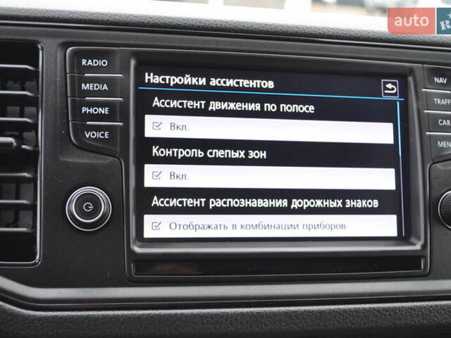 Белый Фольксваген Крафтер, объемом двигателя 1.97 л и пробегом 230 тыс. км за 34800 $, фото 98 на Automoto.ua