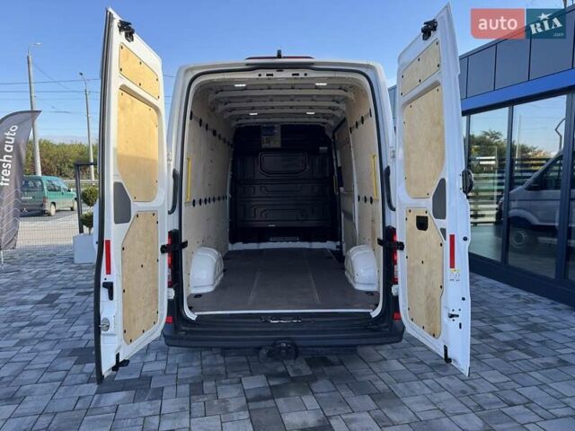 Белый Фольксваген Крафтер, объемом двигателя 2 л и пробегом 188 тыс. км за 26900 $, фото 4 на Automoto.ua