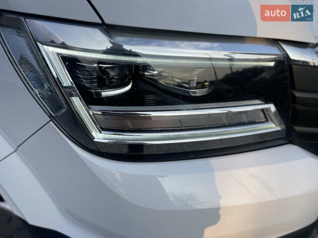 Белый Фольксваген Крафтер, объемом двигателя 1.97 л и пробегом 232 тыс. км за 23226 $, фото 52 на Automoto.ua