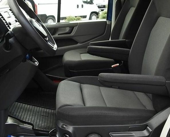 Білий Фольксваген Крафтєр, об'ємом двигуна 2 л та пробігом 527 тис. км за 25215 $, фото 3 на Automoto.ua