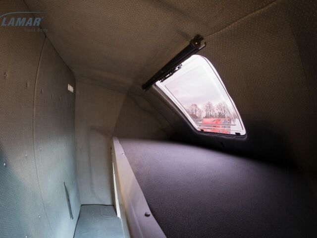 Білий Фольксваген Крафтєр, об'ємом двигуна 2 л та пробігом 527 тис. км за 25215 $, фото 5 на Automoto.ua