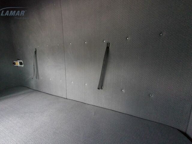 Білий Фольксваген Крафтєр, об'ємом двигуна 2 л та пробігом 527 тис. км за 25215 $, фото 10 на Automoto.ua