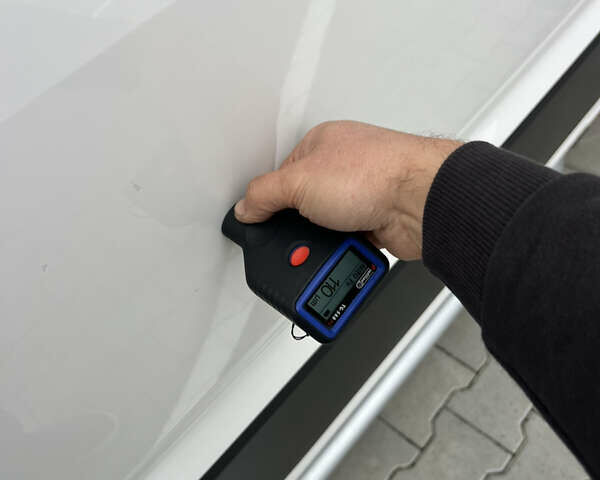 Білий Фольксваген Крафтєр, об'ємом двигуна 2 л та пробігом 223 тис. км за 21600 $, фото 216 на Automoto.ua