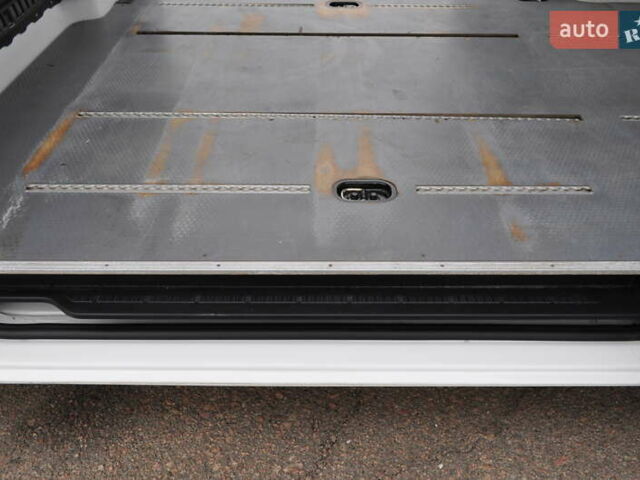 Фольксваген Крафтєр 2021 у Києві на Automoto.ua Білий Фольксваген Крафтєр, об'ємом двигуна 2 л та пробігом 129 тис. км за 28000 $, фото 24 на Automoto.ua