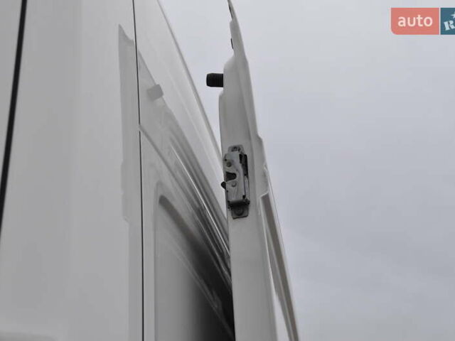 Фольксваген Крафтєр 2021 у Києві на Automoto.ua Білий Фольксваген Крафтєр, об'ємом двигуна 1.97 л та пробігом 197 тис. км за 26500 $, фото 24 на Automoto.ua