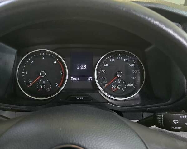 Белый Фольксваген Крафтер, объемом двигателя 2 л и пробегом 230 тыс. км за 23800 $, фото 11 на Automoto.ua