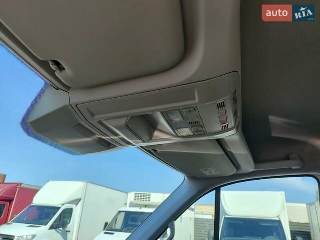Білий Фольксваген Крафтєр, об'ємом двигуна 2 л та пробігом 180 тис. км за 29500 $, фото 18 на Automoto.ua