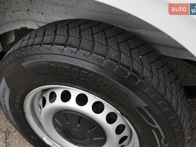 Фольксваген Крафтєр 2021 у Києві на Automoto.ua Білий Фольксваген Крафтєр, об'ємом двигуна 1.97 л та пробігом 197 тис. км за 26500 $, фото 16 на Automoto.ua