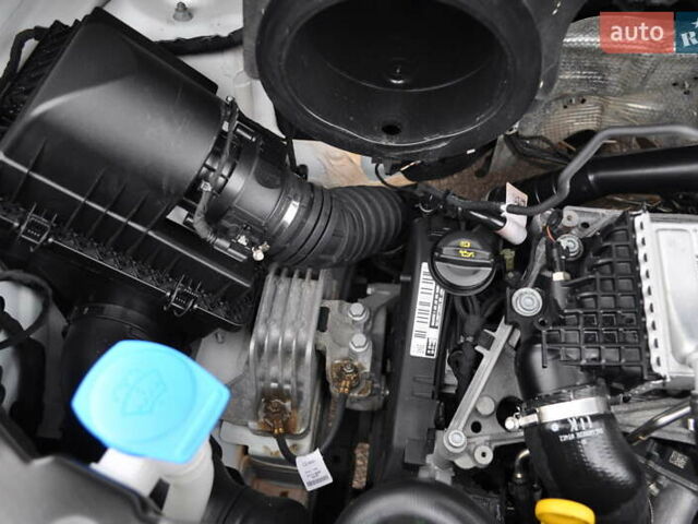 Фольксваген Крафтєр 2021 у Києві на Automoto.ua Білий Фольксваген Крафтєр, об'ємом двигуна 2 л та пробігом 129 тис. км за 28000 $, фото 64 на Automoto.ua