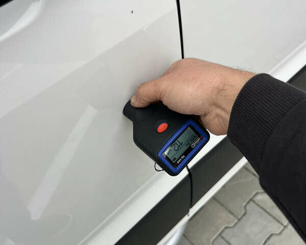 Білий Фольксваген Крафтєр, об'ємом двигуна 2 л та пробігом 223 тис. км за 21600 $, фото 217 на Automoto.ua