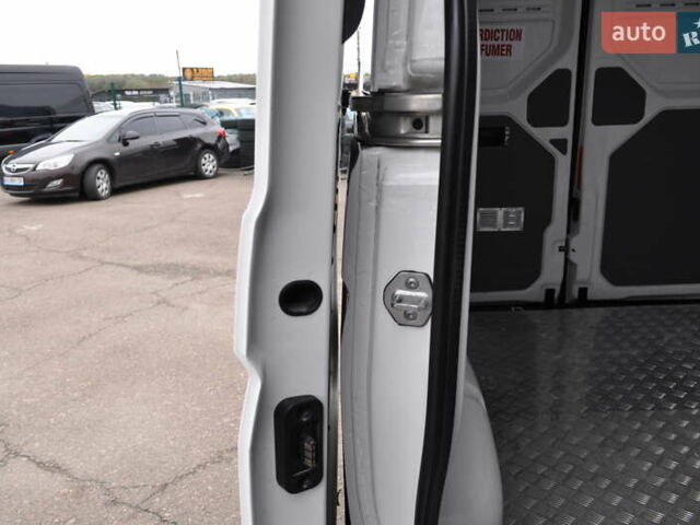 Фольксваген Крафтєр 2021 у Києві на Automoto.ua Білий Фольксваген Крафтєр, об'ємом двигуна 1.97 л та пробігом 197 тис. км за 26500 $, фото 34 на Automoto.ua