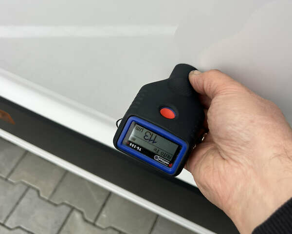 Білий Фольксваген Крафтєр, об'ємом двигуна 2 л та пробігом 223 тис. км за 21600 $, фото 221 на Automoto.ua