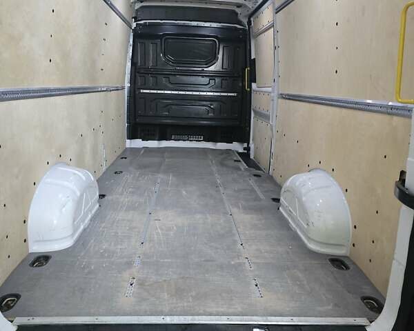 Белый Фольксваген Крафтер, объемом двигателя 2 л и пробегом 230 тыс. км за 23800 $, фото 9 на Automoto.ua