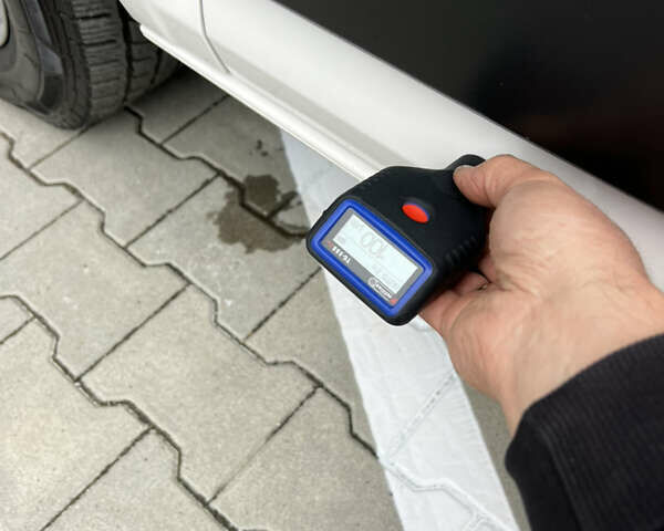 Білий Фольксваген Крафтєр, об'ємом двигуна 2 л та пробігом 223 тис. км за 21600 $, фото 182 на Automoto.ua