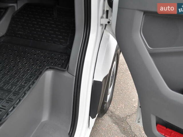 Фольксваген Крафтєр 2021 у Києві на Automoto.ua Білий Фольксваген Крафтєр, об'ємом двигуна 2 л та пробігом 129 тис. км за 28000 $, фото 37 на Automoto.ua