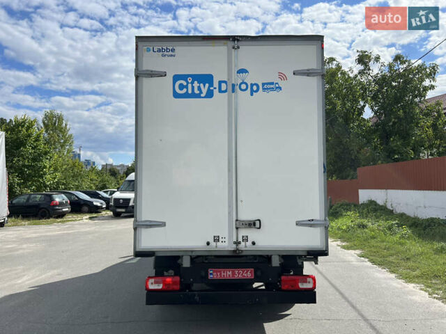 Білий Фольксваген Крафтєр, об'ємом двигуна 2 л та пробігом 221 тис. км за 26555 $, фото 5 на Automoto.ua