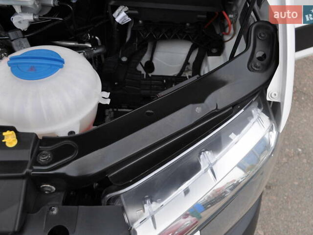 Фольксваген Крафтєр 2021 у Києві на Automoto.ua Білий Фольксваген Крафтєр, об'ємом двигуна 2 л та пробігом 129 тис. км за 28000 $, фото 61 на Automoto.ua