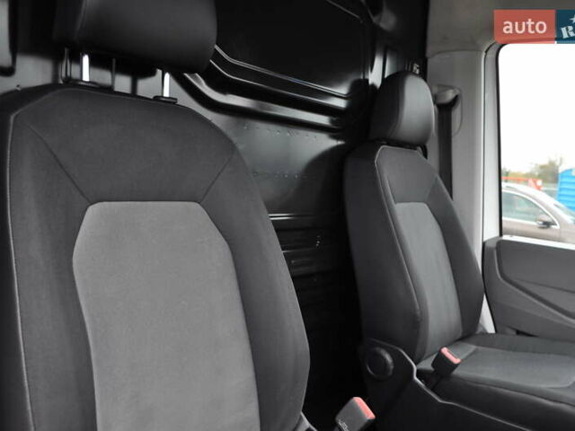 Фольксваген Крафтєр 2021 у Києві на Automoto.ua Білий Фольксваген Крафтєр, об'ємом двигуна 2 л та пробігом 129 тис. км за 28000 $, фото 40 на Automoto.ua