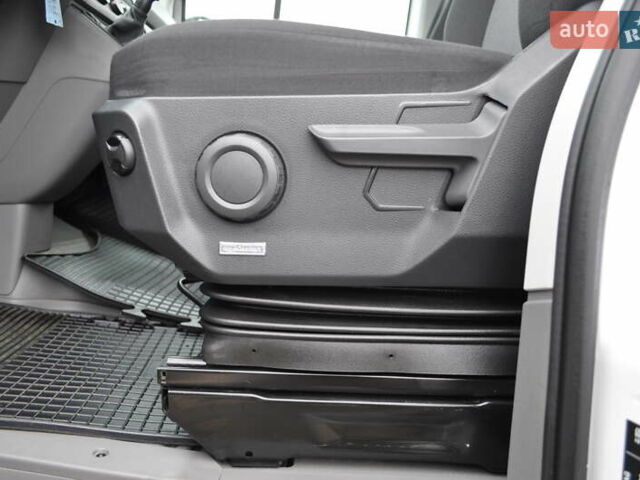 Фольксваген Крафтєр 2021 у Києві на Automoto.ua Білий Фольксваген Крафтєр, об'ємом двигуна 1.97 л та пробігом 197 тис. км за 26500 $, фото 54 на Automoto.ua