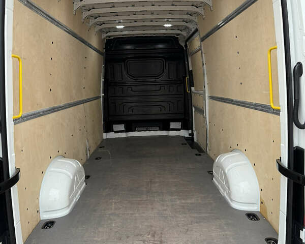 Фольксваген Крафтєр 2021 у Києві на Automoto.ua Білий Фольксваген Крафтєр, об'ємом двигуна 2 л та пробігом 258 тис. км за 23999 $, фото 98 на Automoto.ua