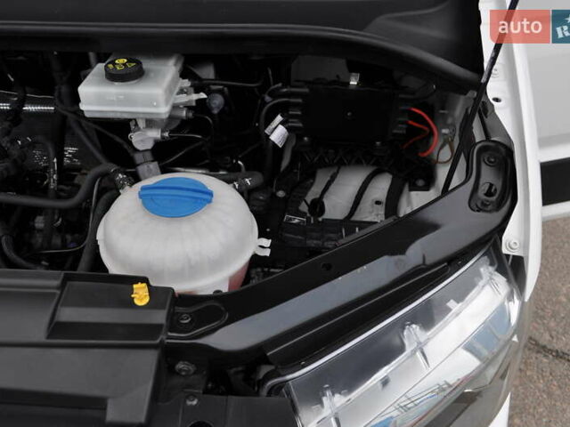 Фольксваген Крафтєр 2021 у Києві на Automoto.ua Білий Фольксваген Крафтєр, об'ємом двигуна 1.97 л та пробігом 197 тис. км за 26500 $, фото 75 на Automoto.ua