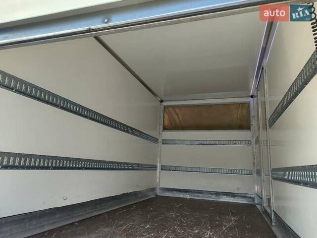 Білий Фольксваген Крафтєр, об'ємом двигуна 2 л та пробігом 180 тис. км за 29500 $, фото 23 на Automoto.ua