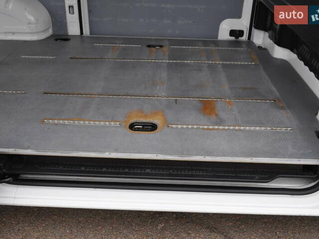 Фольксваген Крафтєр 2021 у Києві на Automoto.ua Білий Фольксваген Крафтєр, об'ємом двигуна 2 л та пробігом 129 тис. км за 28000 $, фото 27 на Automoto.ua