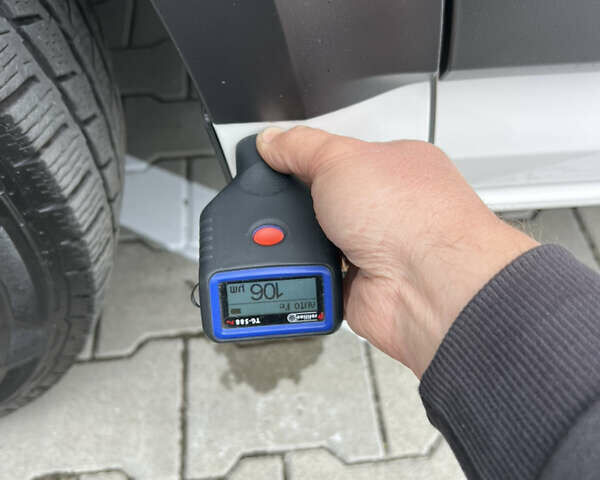 Білий Фольксваген Крафтєр, об'ємом двигуна 2 л та пробігом 223 тис. км за 21600 $, фото 174 на Automoto.ua