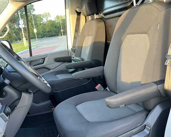 Фольксваген Крафтер 2021 в Луцке на Automoto.ua Белый Фольксваген Крафтер, объемом двигателя 2 л и пробегом 174 тыс. км за 23950 $, фото 31 на Automoto.ua