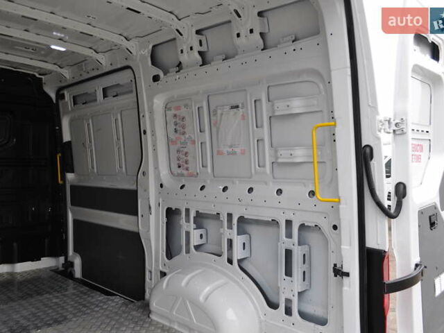 Фольксваген Крафтєр 2021 у Києві на Automoto.ua Білий Фольксваген Крафтєр, об'ємом двигуна 1.97 л та пробігом 197 тис. км за 26500 $, фото 40 на Automoto.ua