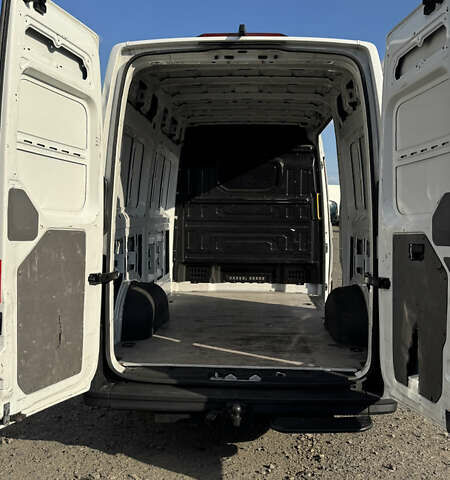 Белый Фольксваген Крафтер, объемом двигателя 1.97 л и пробегом 268 тыс. км за 18700 $, фото 10 на Automoto.ua