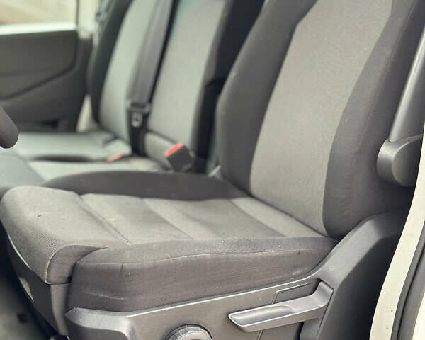 Білий Фольксваген Крафтєр, об'ємом двигуна 1.97 л та пробігом 290 тис. км за 24200 $, фото 14 на Automoto.ua