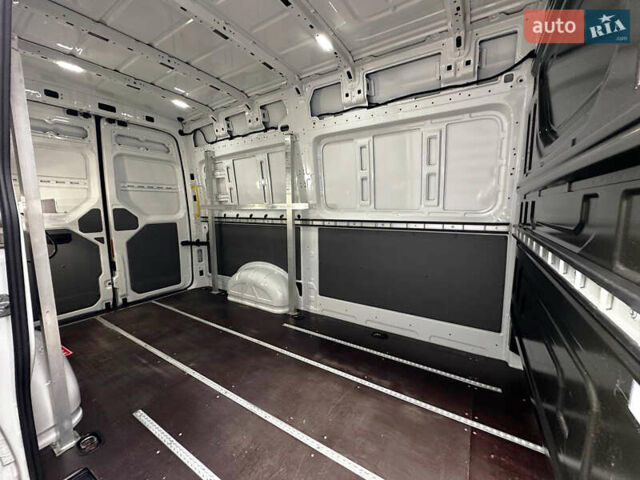 Белый Фольксваген Крафтер, объемом двигателя 1.97 л и пробегом 280 тыс. км за 23500 $, фото 8 на Automoto.ua