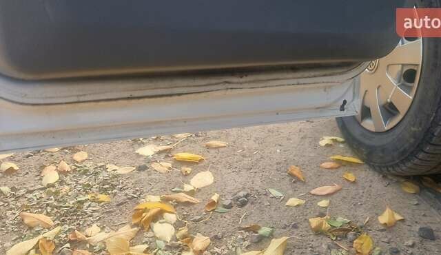 Белый Фольксваген Крафтер, объемом двигателя 2.46 л и пробегом 170 тыс. км за 13700 $, фото 12 на Automoto.ua