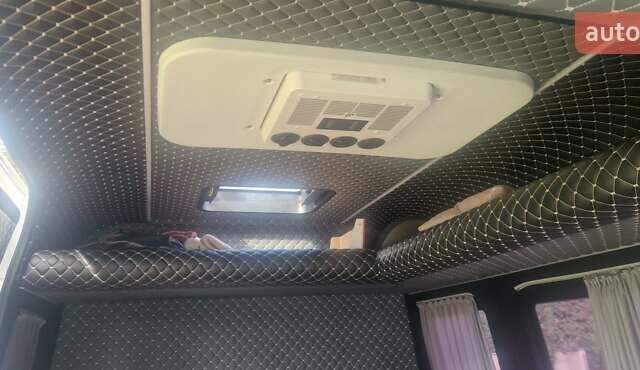 Белый Фольксваген Крафтер, объемом двигателя 2.46 л и пробегом 170 тыс. км за 13700 $, фото 17 на Automoto.ua