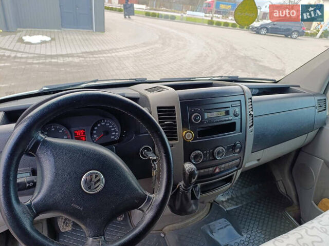 Белый Фольксваген Крафтер, объемом двигателя 2.4 л и пробегом 453 тыс. км за 9000 $, фото 2 на Automoto.ua