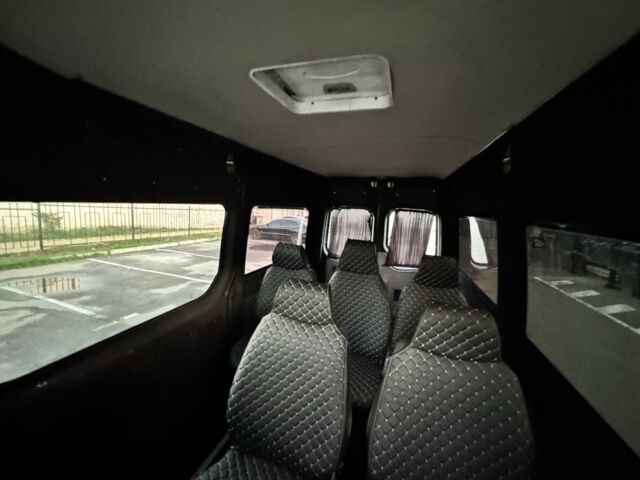 Белый Фольксваген Крафтер, объемом двигателя 2.5 л и пробегом 350 тыс. км за 9200 $, фото 13 на Automoto.ua