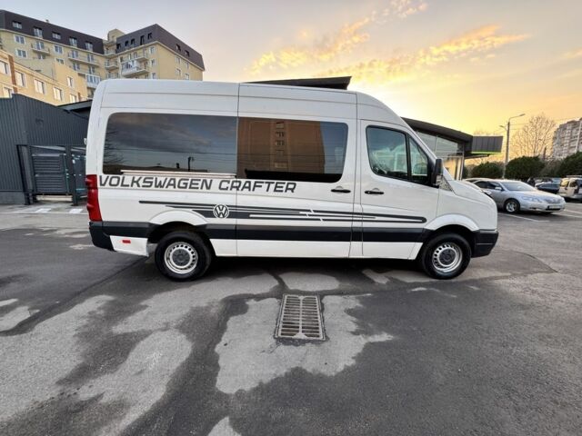 Белый Фольксваген Крафтер, объемом двигателя 2.5 л и пробегом 350 тыс. км за 9200 $, фото 2 на Automoto.ua