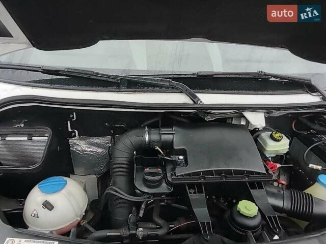 Белый Фольксваген Крафтер, объемом двигателя 20 л и пробегом 350 тыс. км за 17200 $, фото 15 на Automoto.ua