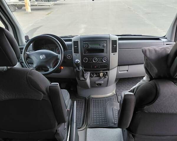 Білий Фольксваген Крафтєр, об'ємом двигуна 1.97 л та пробігом 346 тис. км за 21300 $, фото 12 на Automoto.ua