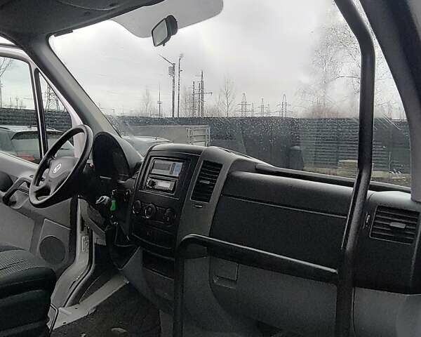 Белый Фольксваген Крафтер, объемом двигателя 20 л и пробегом 350 тыс. км за 17200 $, фото 13 на Automoto.ua