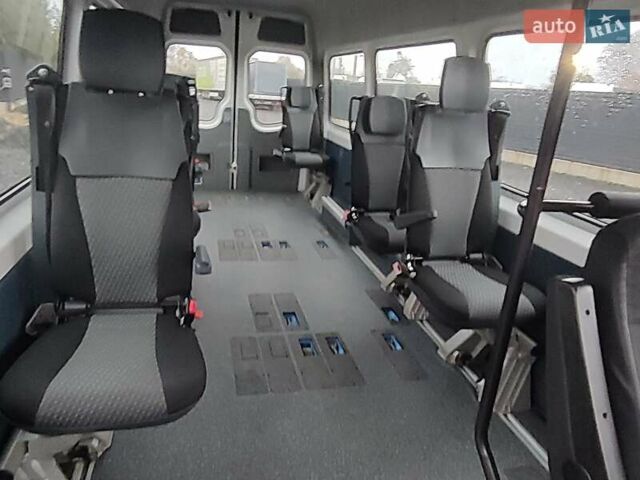 Белый Фольксваген Крафтер, объемом двигателя 20 л и пробегом 350 тыс. км за 17200 $, фото 10 на Automoto.ua