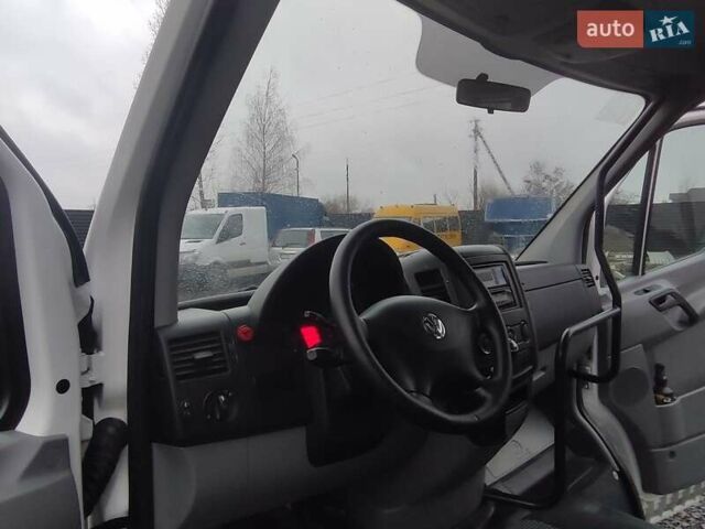 Белый Фольксваген Крафтер, объемом двигателя 20 л и пробегом 350 тыс. км за 17200 $, фото 11 на Automoto.ua