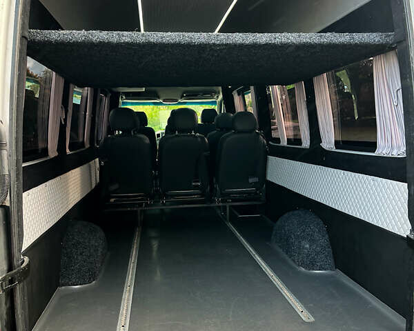 Білий Фольксваген Крафтєр, об'ємом двигуна 1.97 л та пробігом 518 тис. км за 19900 $, фото 12 на Automoto.ua