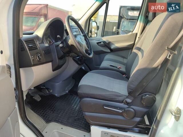 Белый Фольксваген Крафтер, объемом двигателя 2 л и пробегом 295 тыс. км за 19800 $, фото 19 на Automoto.ua