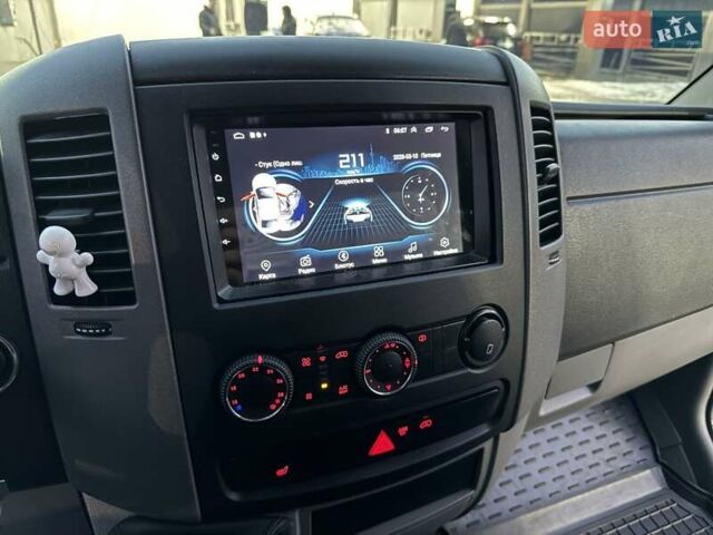 Білий Фольксваген Крафтєр, об'ємом двигуна 1.97 л та пробігом 327 тис. км за 18200 $, фото 5 на Automoto.ua